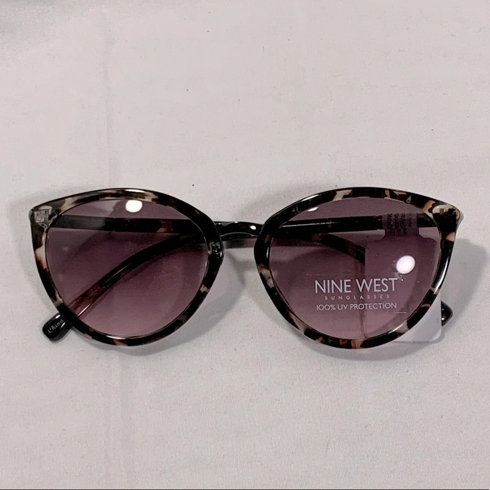 NWT Nine West Brown Marbled Rounded Cat’s Eye Sunglasses